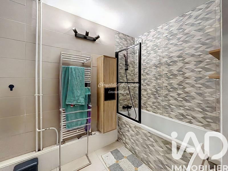 Appartement - 102 m² - 5 pièces