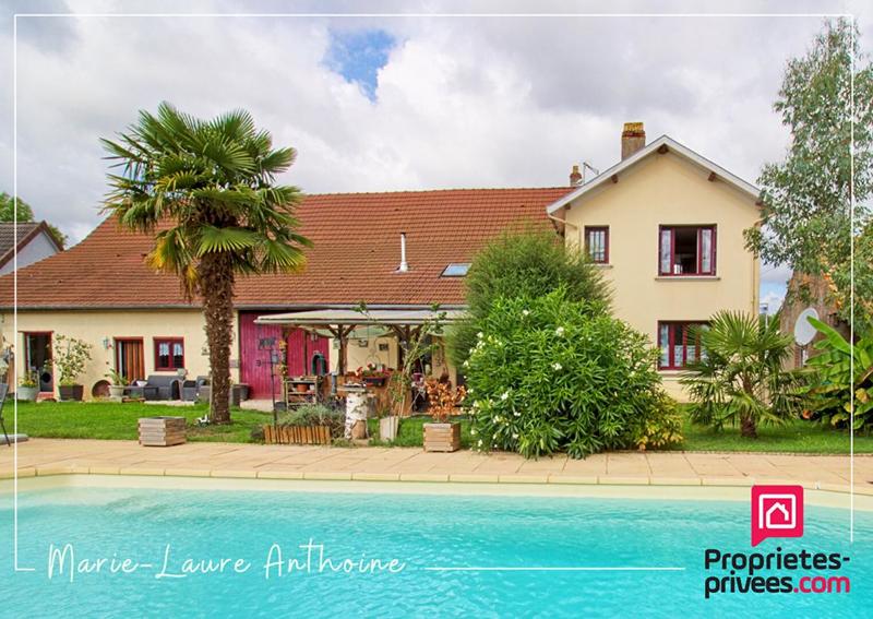 Maison - 240 m² - 7 pièces