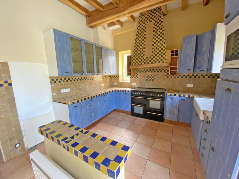 Propriété - 288 m² - 8 pièces