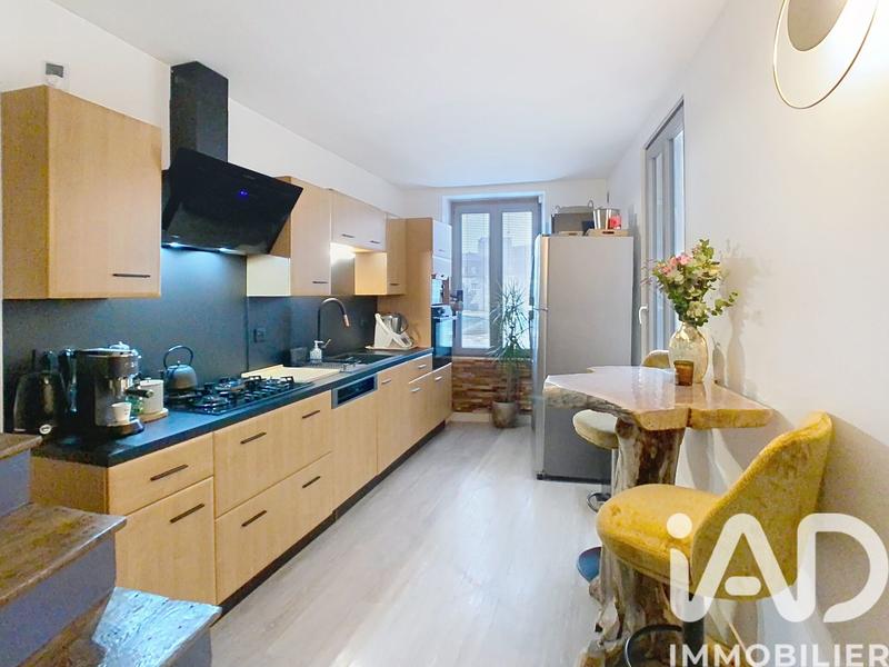 Maison - 82 m² - 5 pièces