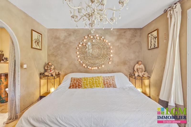 Villa - 250 m² - 9 pièces