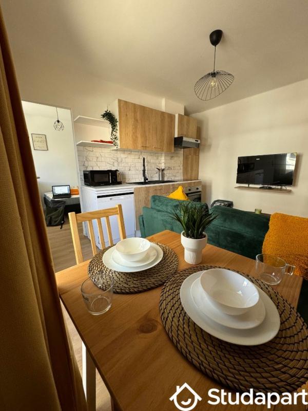 Chambre - 10 m² - 1 pièce