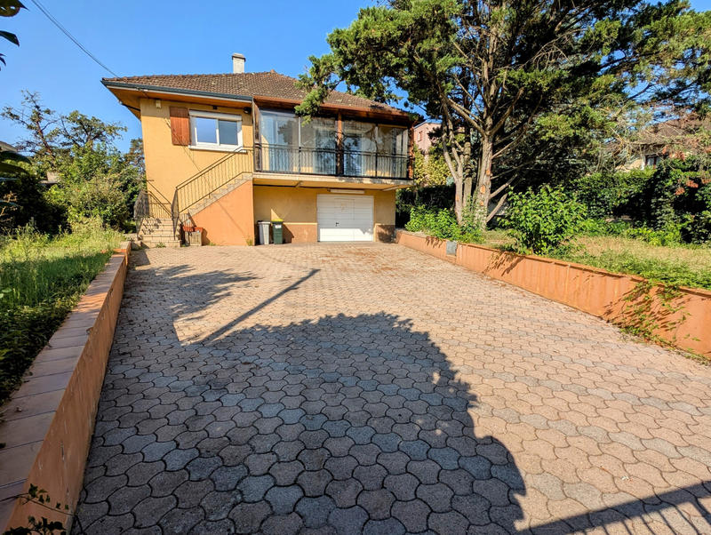 Maison - 96 m² - 4 pièces