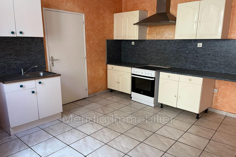 Maison - 208 m² - 9 pièces