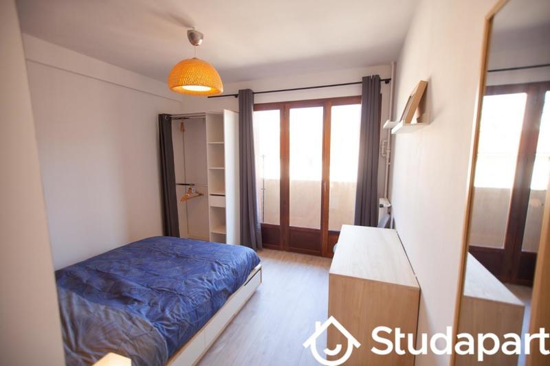 Chambre - 12 m² - 1 pièce