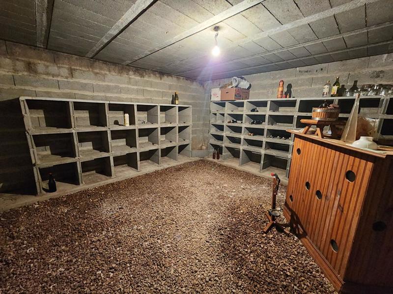 Maison - 210 m² - 7 pièces