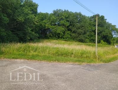Terrain constructible - 2 143 m²