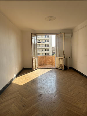 Appartement - 85 m² - 3 pièces