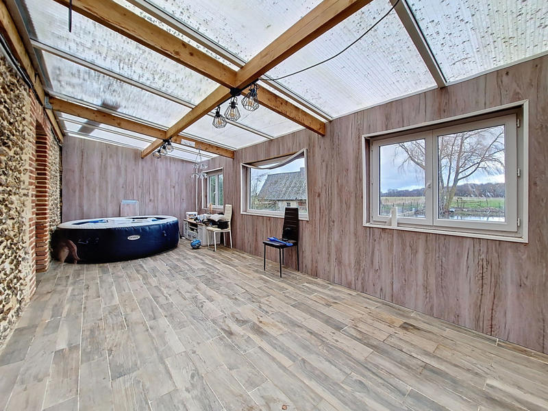 Maison - 180 m² - 7 pièces