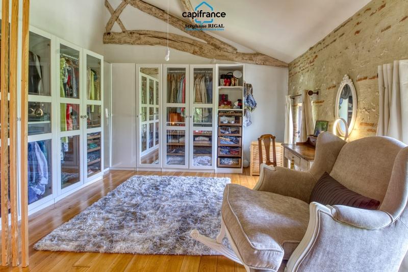 Maison de maîtres - 360 m² - 10 pièces