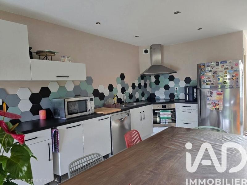 Maison - 96 m² - 4 pièces