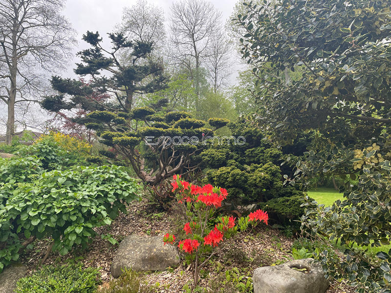 Maison - 197 m² - 7 pièces