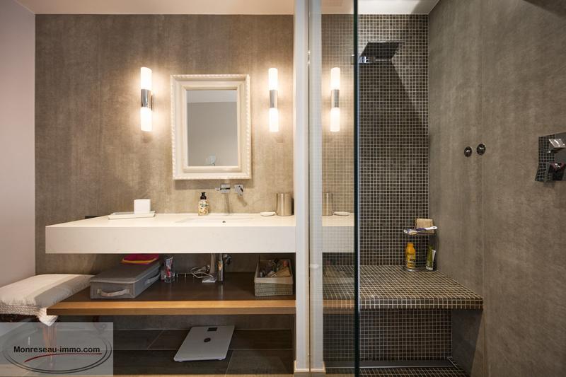 Maison - 700 m² - 10 pièces