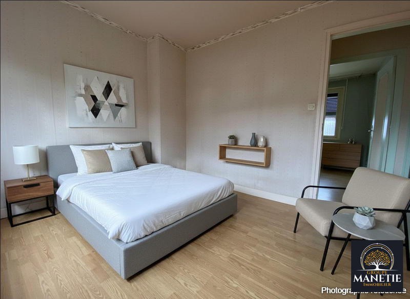 Maison - 77 m² - 5 pièces