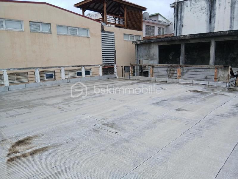 Immeuble - 340 m² - 2 pièces