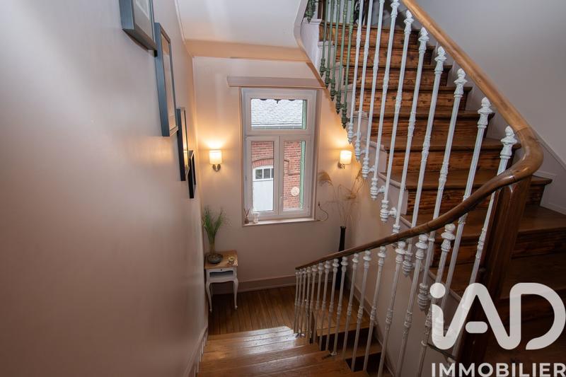 Maison - 247 m² - 9 pièces