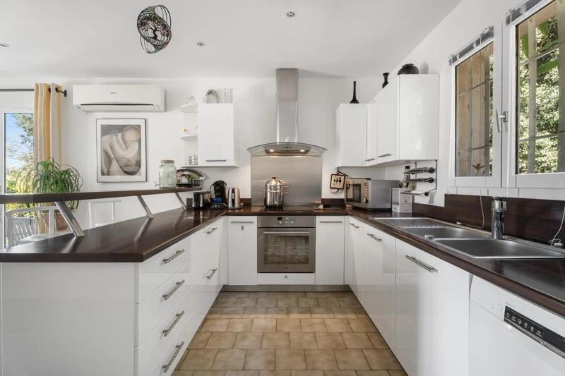 Villa - 90 m² - 4 pièces