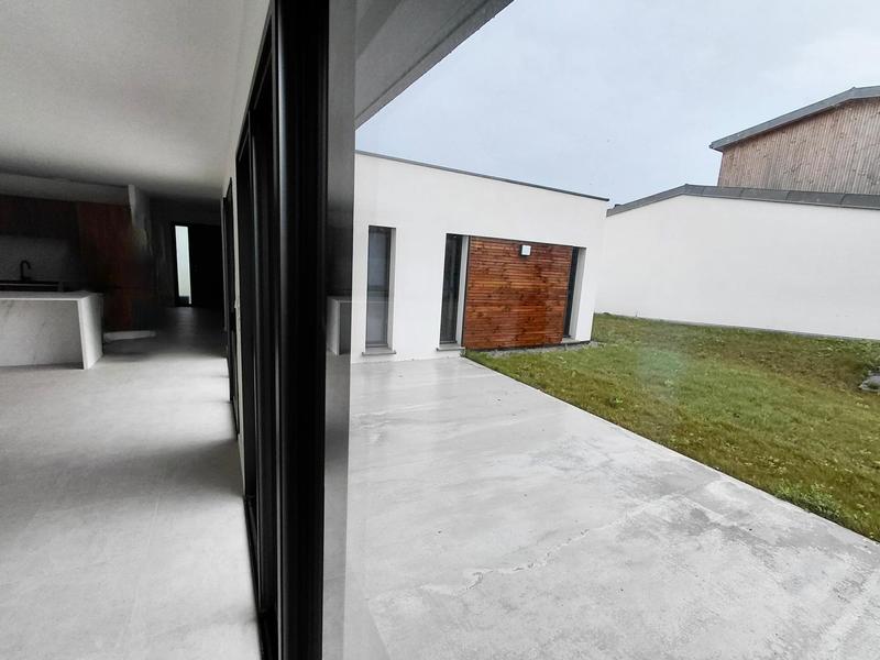 Maison - 115 m² - 4 pièces