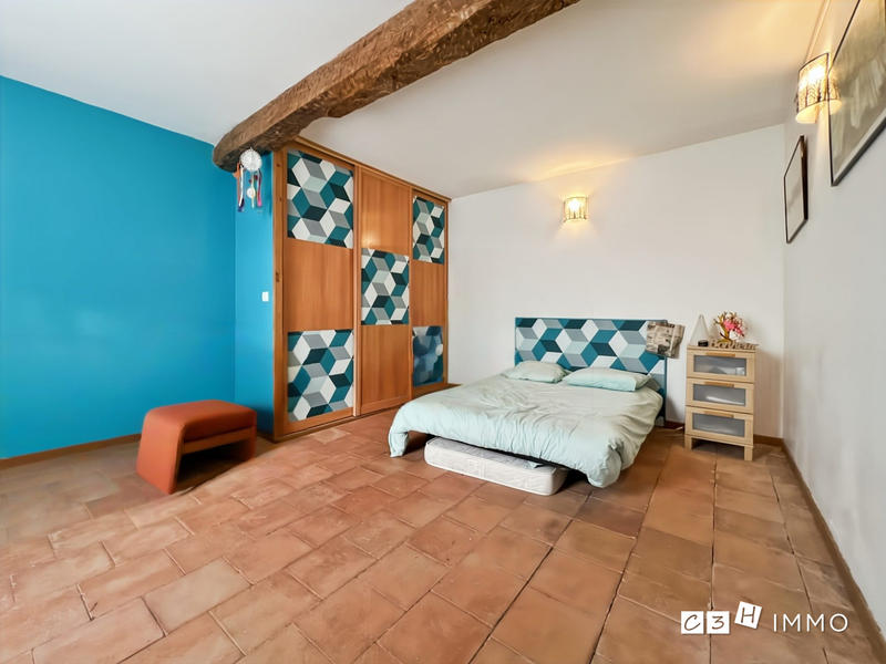 Maison ancienne - 195 m² - 5 pièces