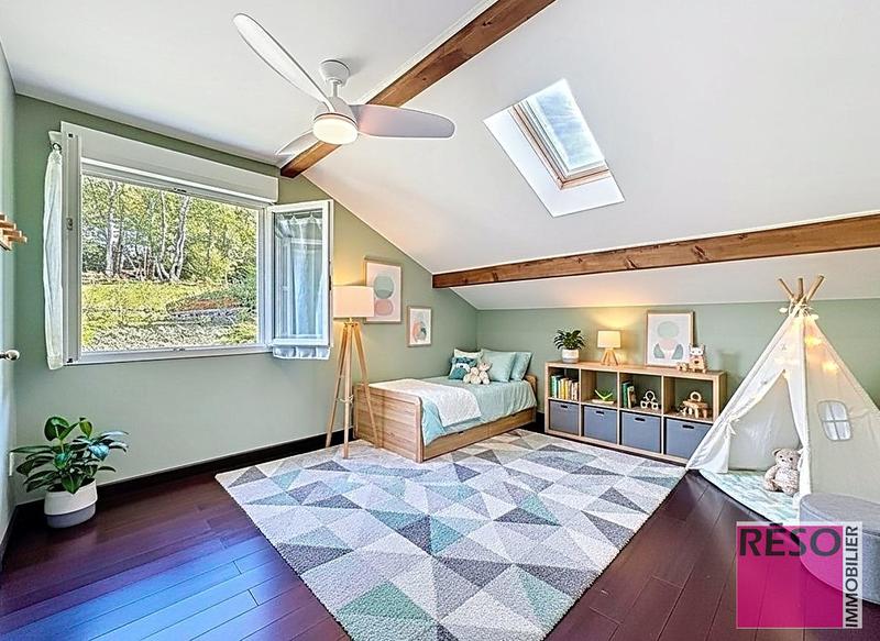 Maison - 140 m² - 5 pièces