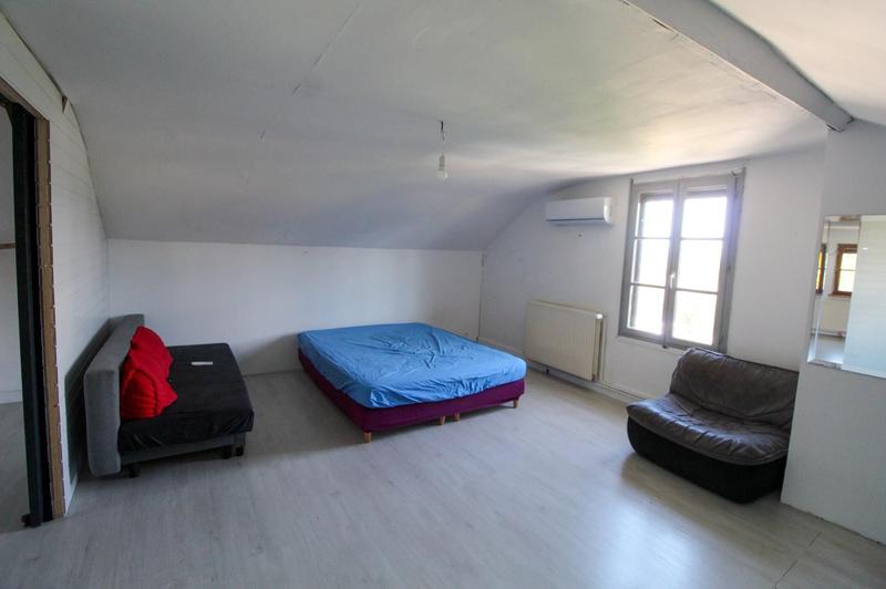 Maison - 251 m² - 12 pièces