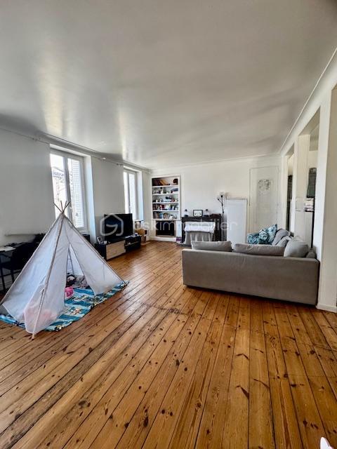 Immeuble - 160 m² - 6 pièces