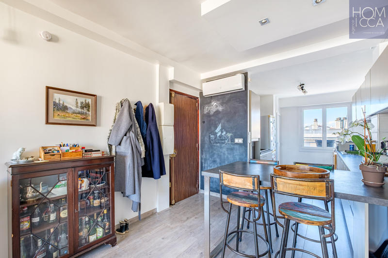 Appartement - 79 m² - 3 pièces