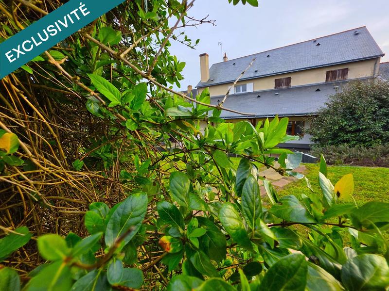 Maison - 237 m² - 8 pièces