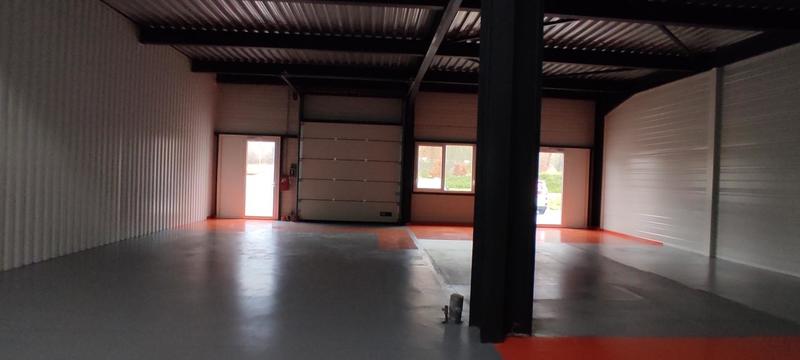 Local d'activité / Entrepôt - 336 m²