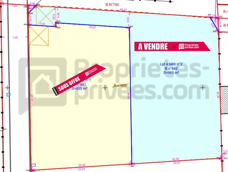 Terrain constructible - 960 m²