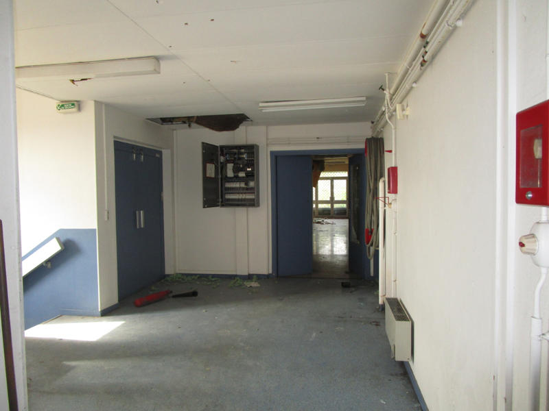 Local d'activité / Entrepôt - 1 200 m² - 2 pièces