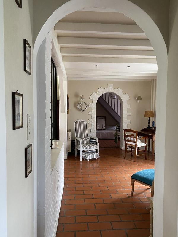 Maison traditionnelle - 220 m² - 10 pièces