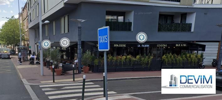 Local commercial - 208 m²