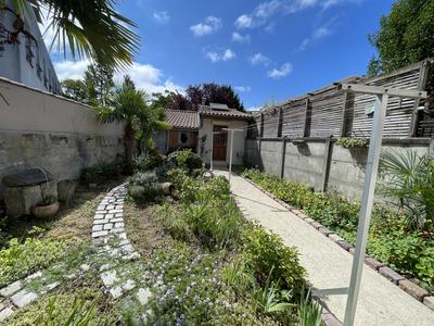 Maison - 97 m² - 4 pièces