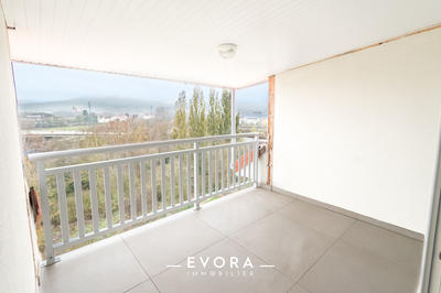 Appartement - 83 m² - 3 pièces