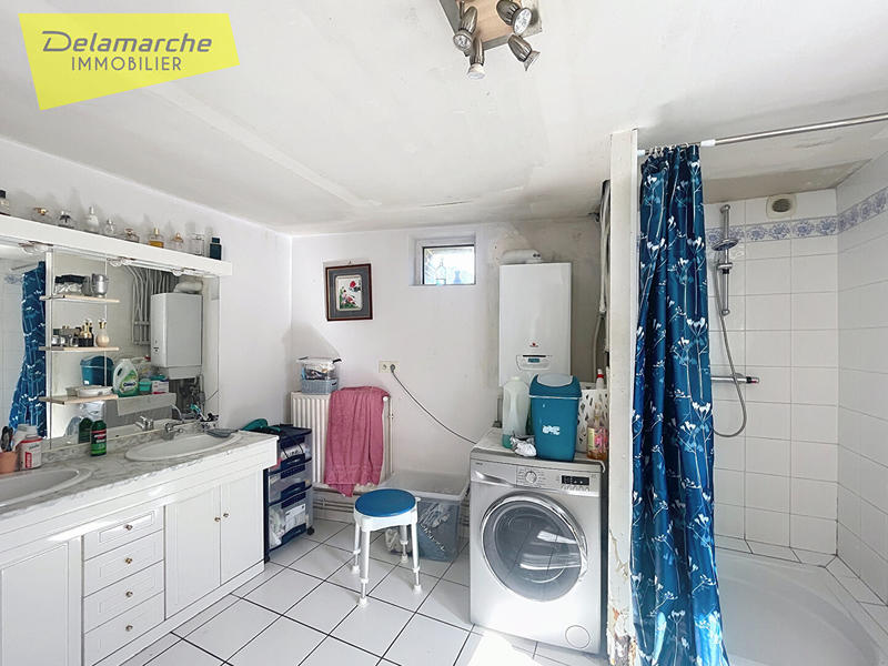 Maison - 204 m² - 9 pièces