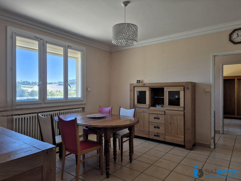 Maison - 166 m² - 7 pièces