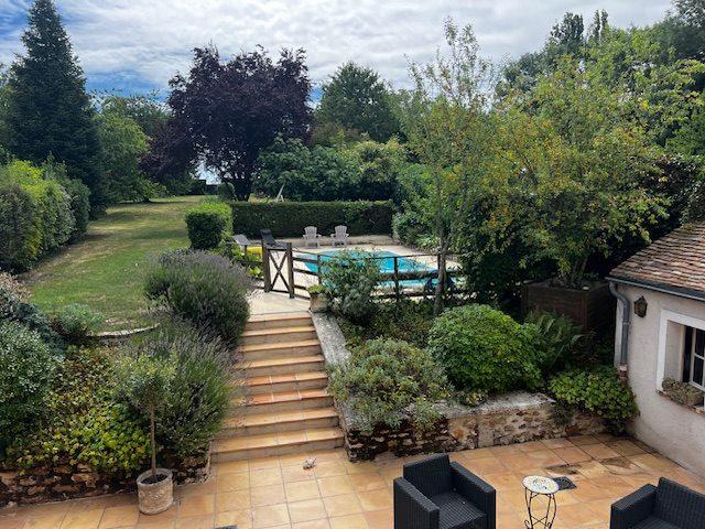 Maison ancienne - 193 m² - 7 pièces