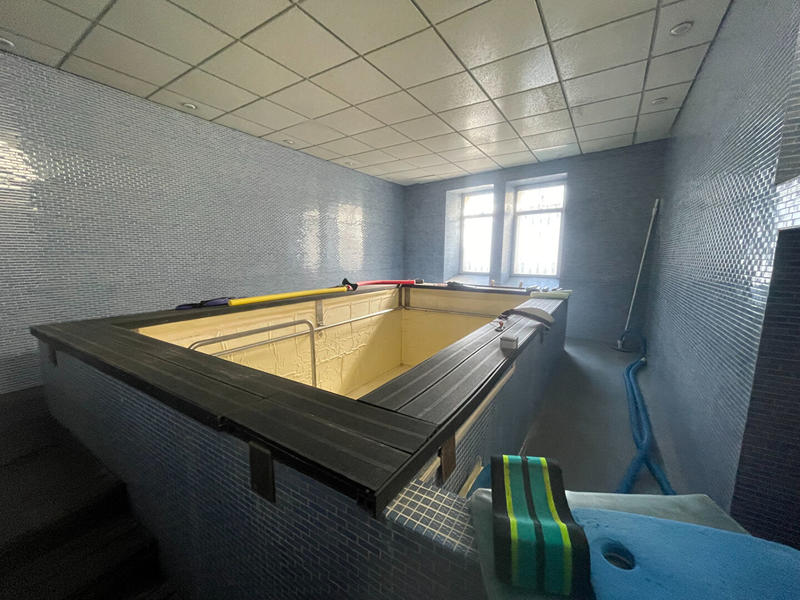 Local d'activité / Entrepôt - 339 m² - 6 pièces