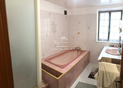 Maison - 102 m² - 5 pièces