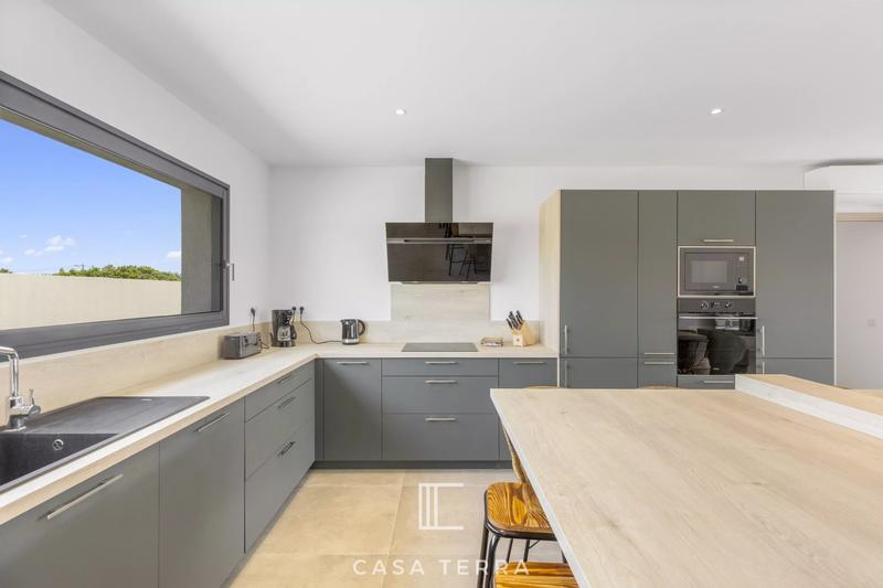 Villa - 206 m² - 7 pièces