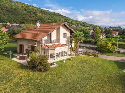 Maison - 151 m² - 5 pièces