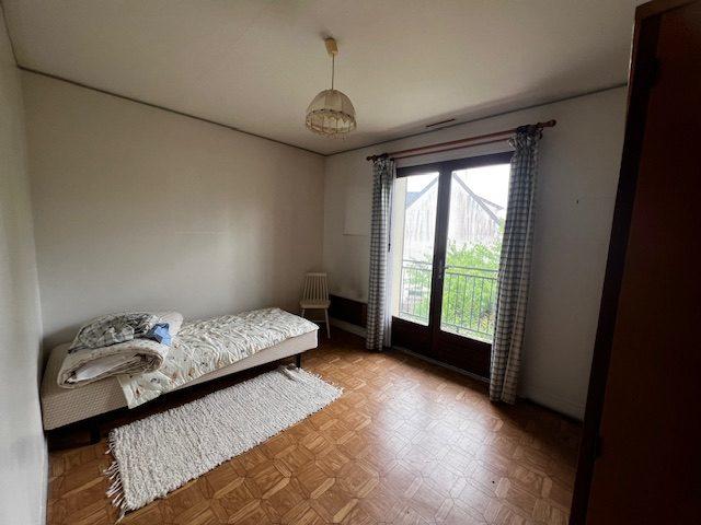 Maison - 104 m² - 5 pièces