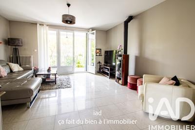 Maison - 183 m² - 7 pièces