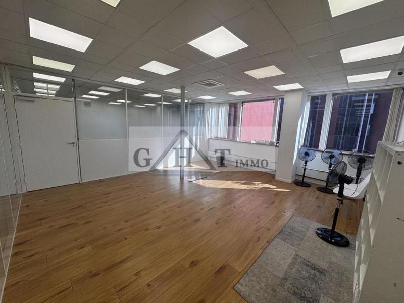 Bureau - 380 m²