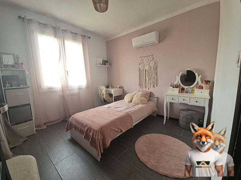 Maison traditionnelle - 179 m² - 9 pièces