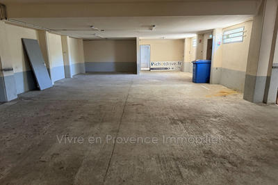 Local commercial - 145 m²