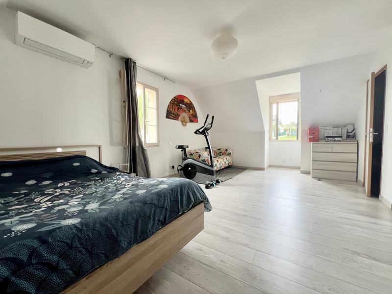 Maison contemporaine - 180 m² - 7 pièces