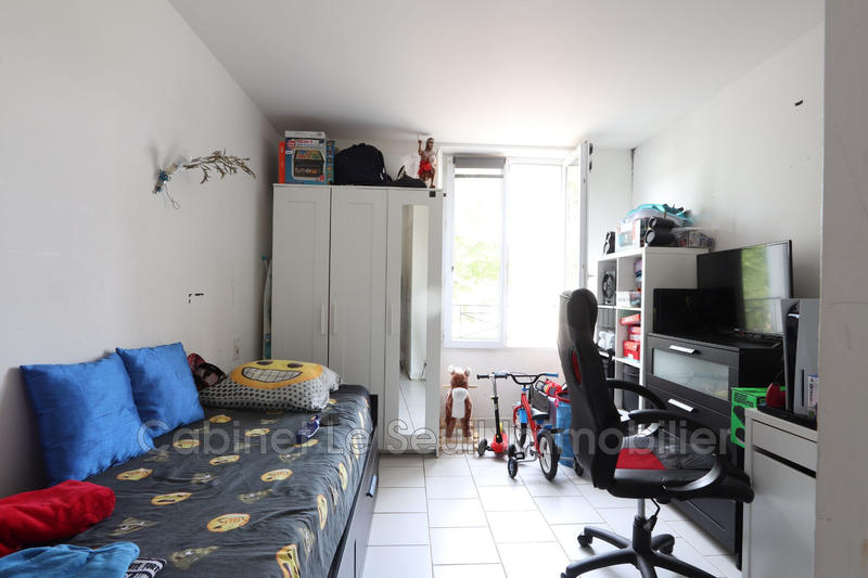 Maison - 216 m² - 10 pièces