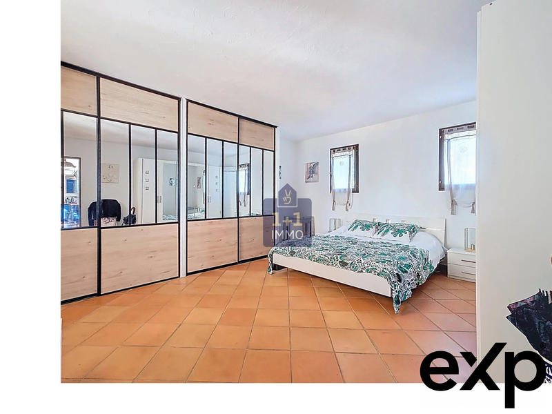 Maison - 179 m² - 6 pièces